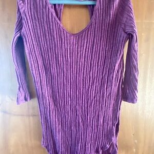 Ribbed Sleeve Tee - Burgundy